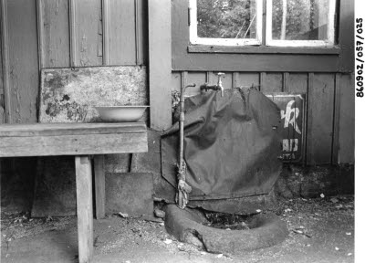 Detalj av hus vid Lindölundsgatan kv Makrillen 1986 860902/057/019Hus vid Lindölundsgatan kv Makrillen 1986 860902/057/025