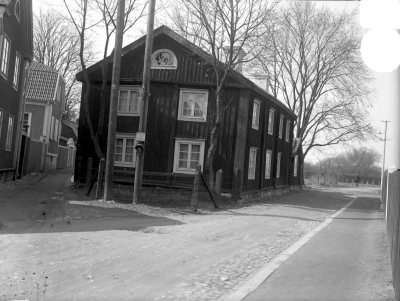 Gamla stan, tomt 139, hörnet Vegagatan och Västerlånggatan. Israelagården 1935
