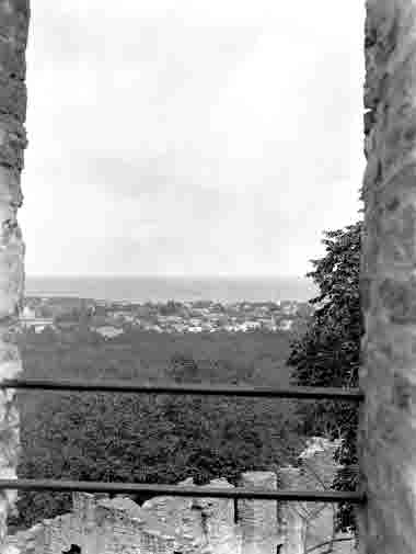 Utsikt från slottsruinen över Borgholm