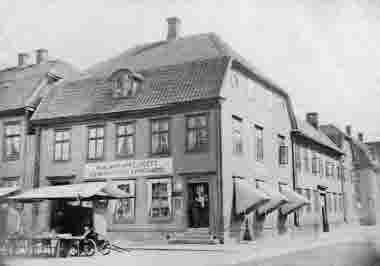 Hjalmar Appeltoffts Bokhandel Stortorget, Västra Sjögatan