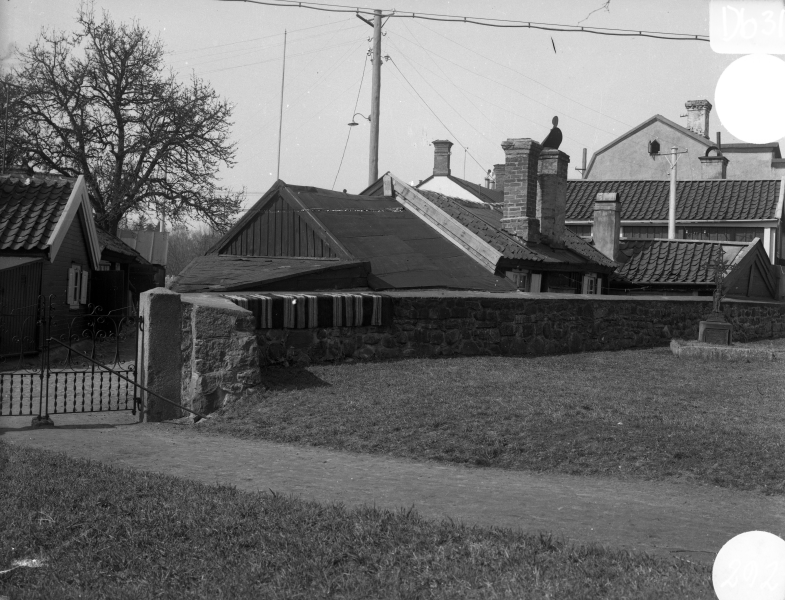 Gamla stan, kyrkogårdsgrindarna vid Gamla Kungsgatan omkr 1930