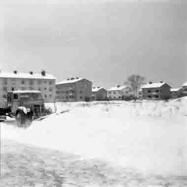 Trevåningshus Bragegatan 19 och 21 och tvåvåningshus Bragegatan 18 och Idungatan 1 och 2