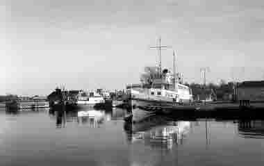 Färjestadens hamn 1973. Jarl och Borgholm