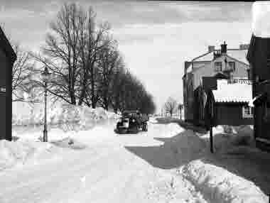 Norra Långgatan vid kv Repslagaren. Snövintern 1940