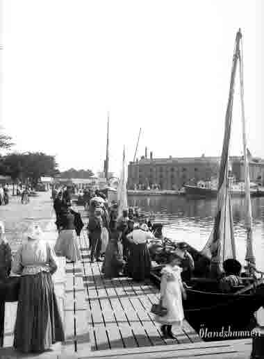 Ölandshamnen Fiskbron sundsbåtar