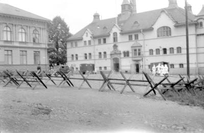 Sjuktransport från koncentrationsläger till varmbadhuset 30/5 1945
