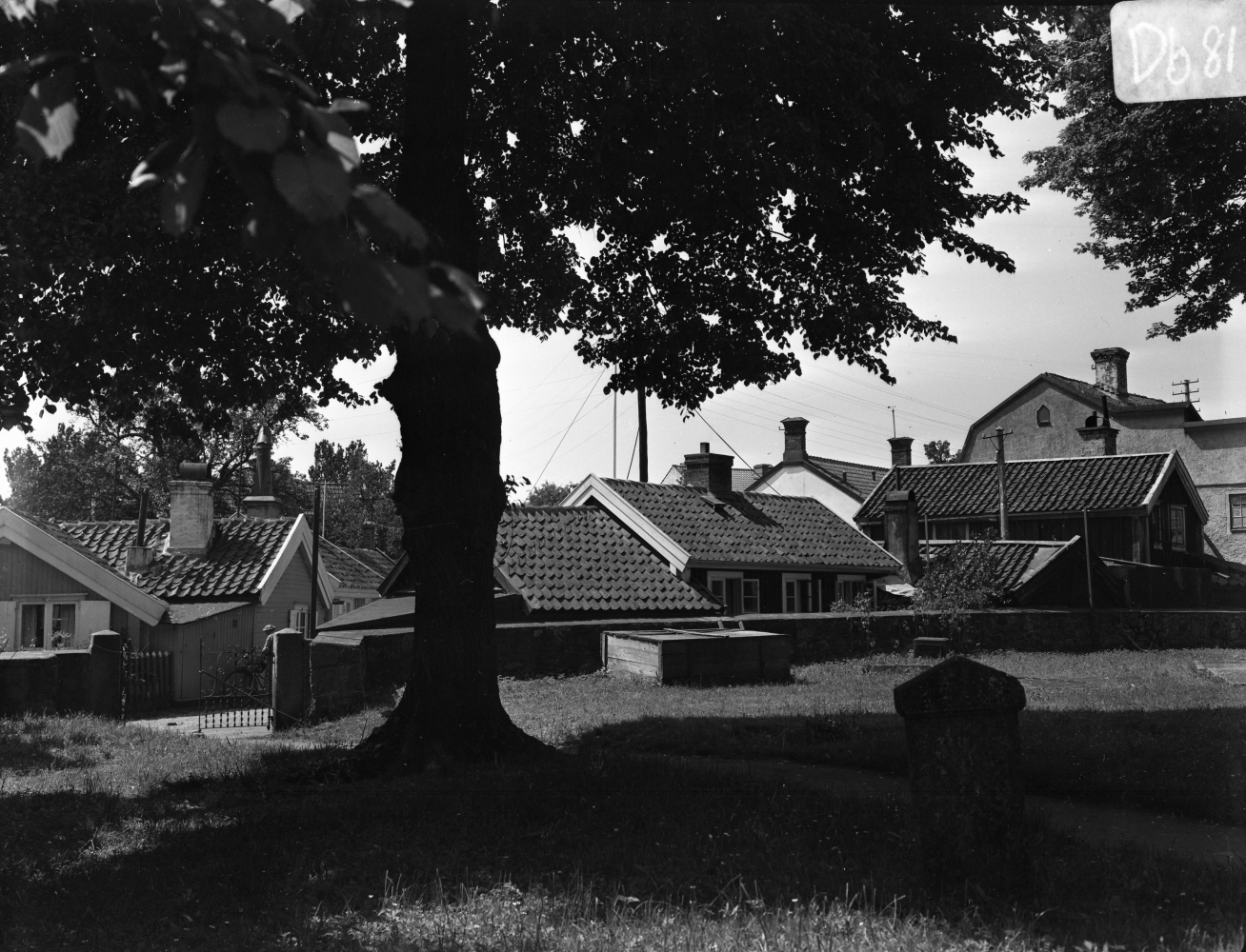 Gamla kyrkogården, grindarna och Lilla Torget 1937