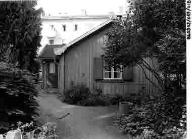Hus vid Lindölundsgatan kv Makrillen 1986 860902/057/019Hus vid Lindölundsgatan kv Makrillen 1986 860902/057/018