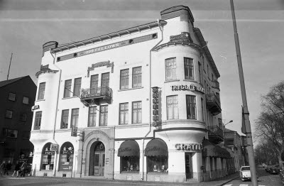 Larmgatan 1 kv Fältskären 1975 Odd Fellowshuset, Grattes