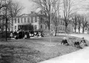 Rostad från parken med semnarister