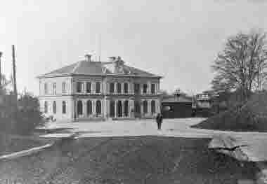 Järnvägsstation, Stationsgatan, Södra Långgatan