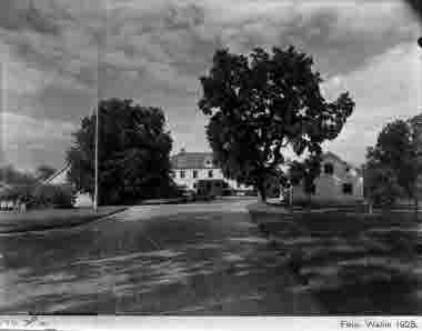 Sundtorp Ljungbyholm. Mangården från söder. Foto Wallin 1925