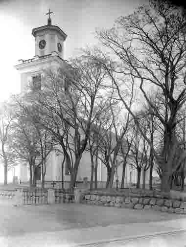 Mönsterås kyrka exteriör