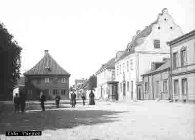 Lilla Torget, Dahmska huset, Domprostgården