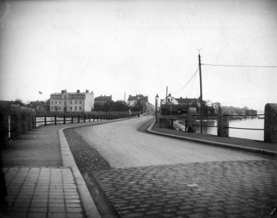 Sparregatan från Ängöbron