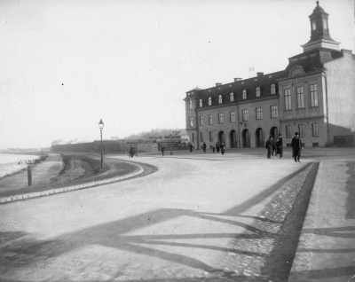 Brandstationen från Malmbron