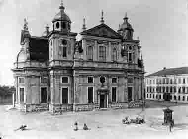 Domkyrkan och Stortorget, brunnen