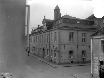 Polishuset vid Södra Långgatan, hörnet av Östra Sjögatan. omkr 1930