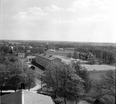 Utsikt fr√•n √Öby kyrka. √Öbyskolan 1957