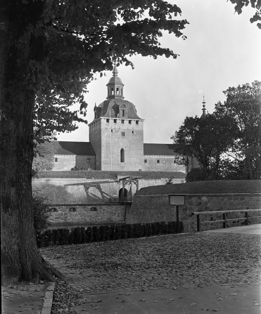 Kalmar slott, vattentornet och vindbryggan 1935
