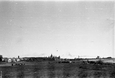 Från Stensö fiskeläge mot slottet