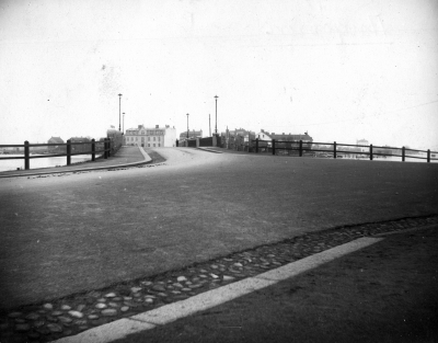 Ängöbron och Ängö från Södra kanalgatan